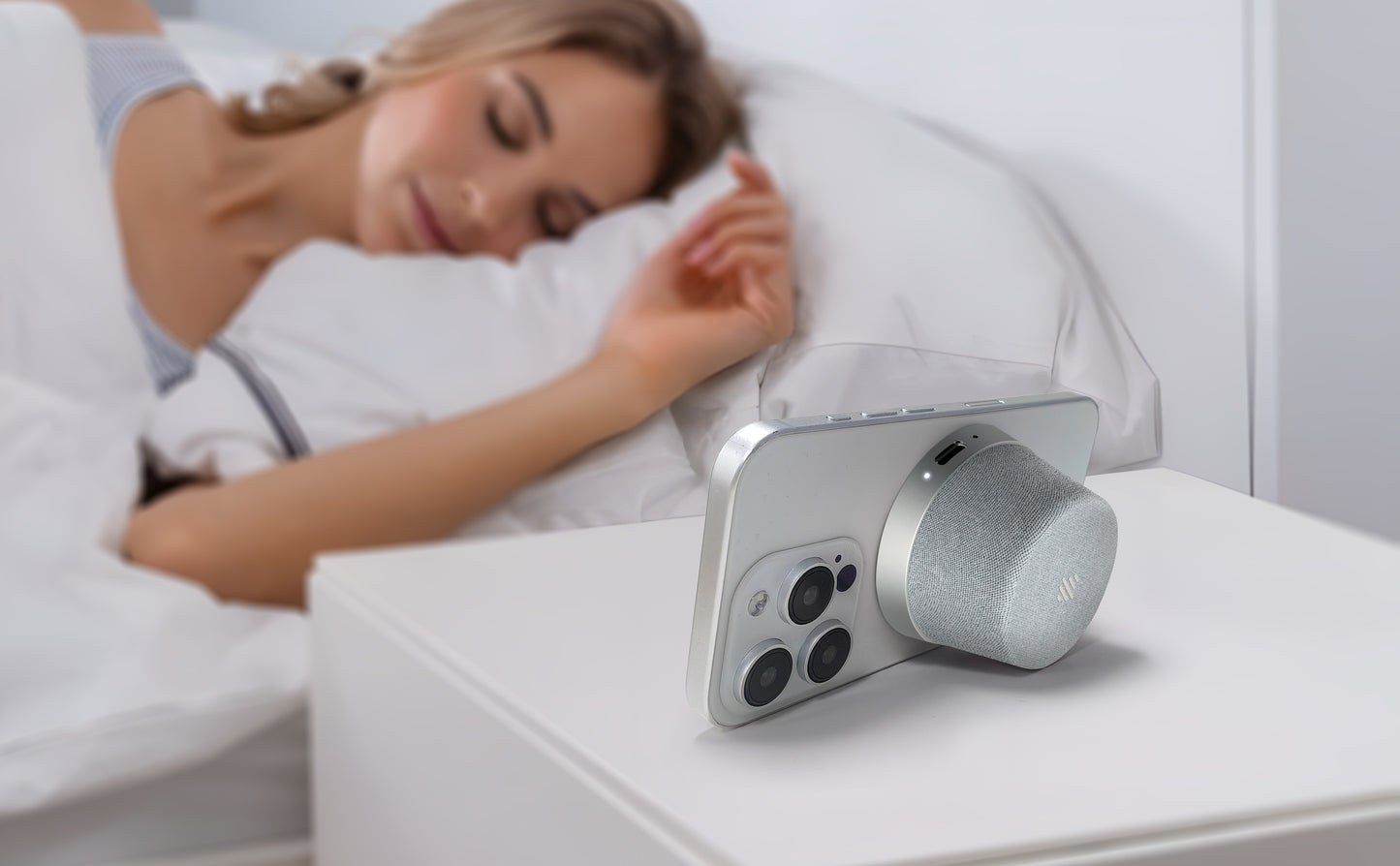 NÖRDIC Magnetische Luidspreker - Bluetooth 5.3 - 3W - TWS Stereo - Geschikt voor Tablet & Smartphone - Zilver