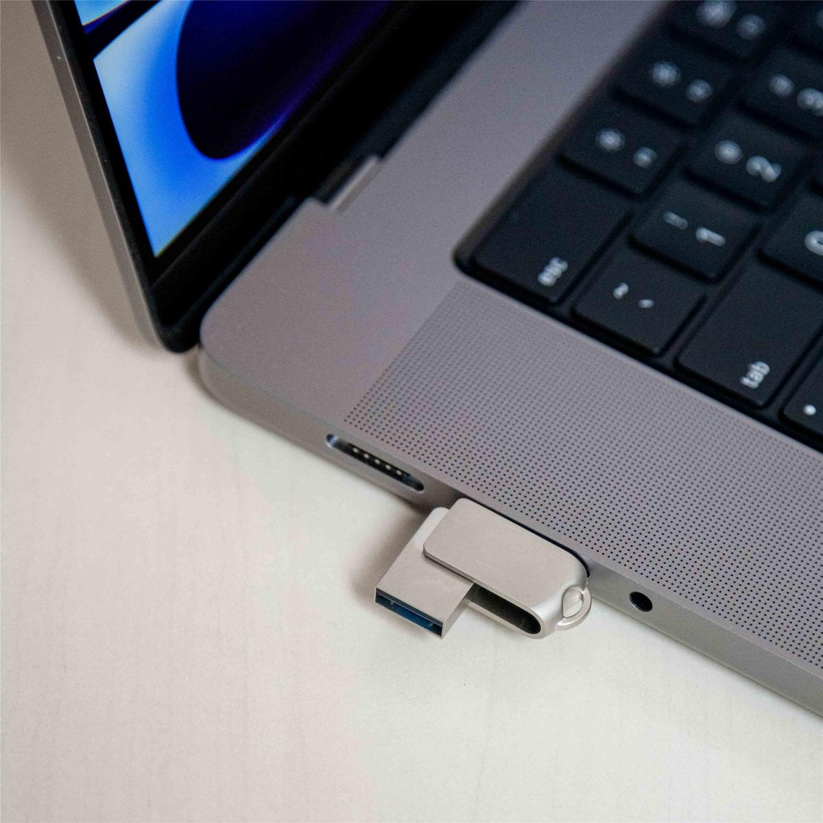 Platinet USB Stick 2-in-1 64GB – USB-A 3.2 + USB-C – Metalen Behuizing – Waterdicht & Schokbestendig