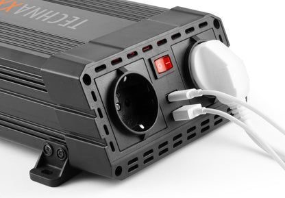 Technaxx TE19 Omvormer 12V naar 2 x 230V en 2 x USB Power Inverter max 600W