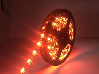 NÖRDIC LED-5M RGB LED strip met afstandsbediening, 5 meter, 300 LED's/m, Zelfklevend, 20 kleuren