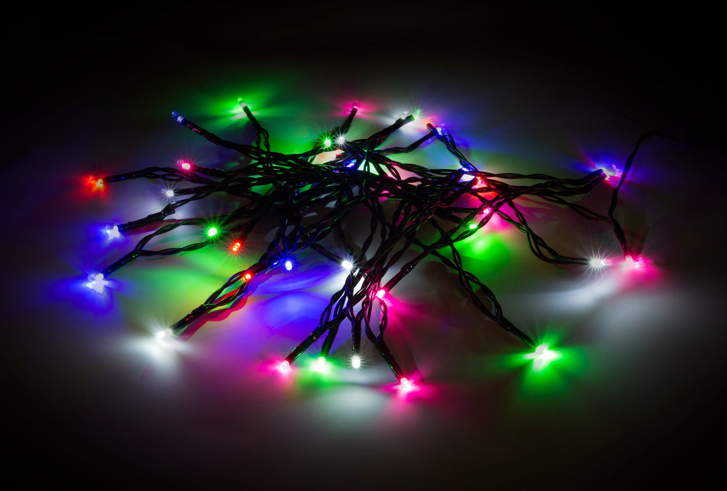 DELTACO LGT-108 LED-lichtlus - Voor binnen en buiten - 5 meter - Meerkleurig